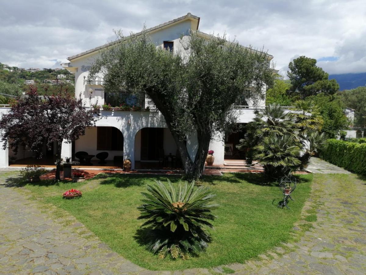 Villa Livia Villammare Bagian luar foto